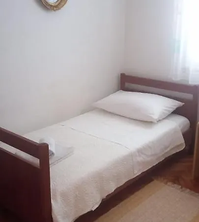 Guest House Ana Apartment Split